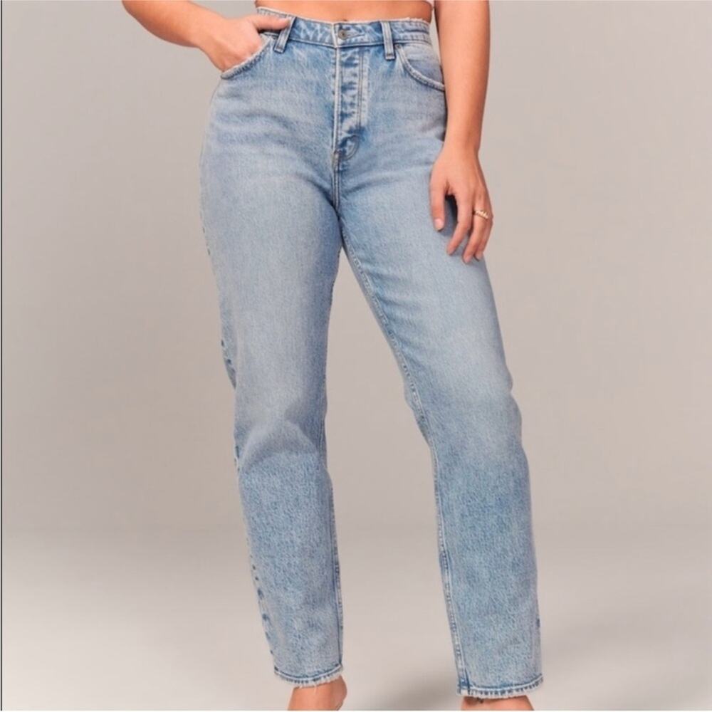 ABERCROMBIE FITCH Curve Love Dad Jean High Rise Blue Straight Denim Jeans 24